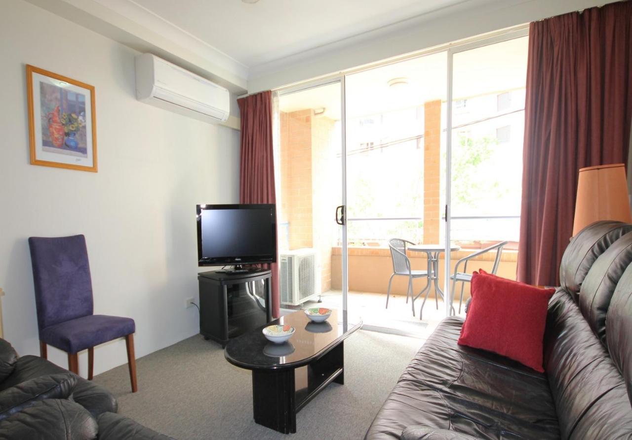 Phoenix Apartment *