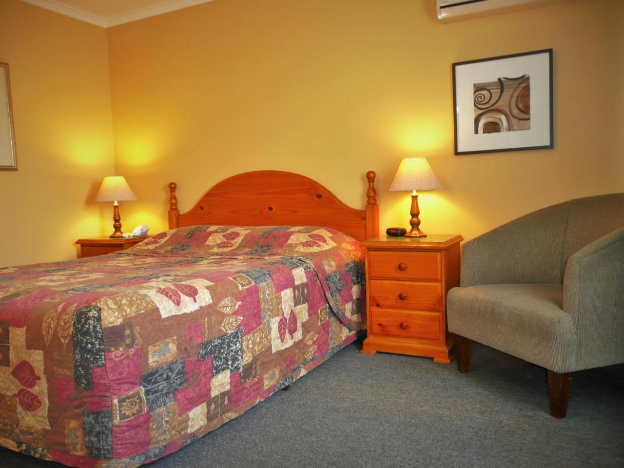 Motel Parramatta 3*