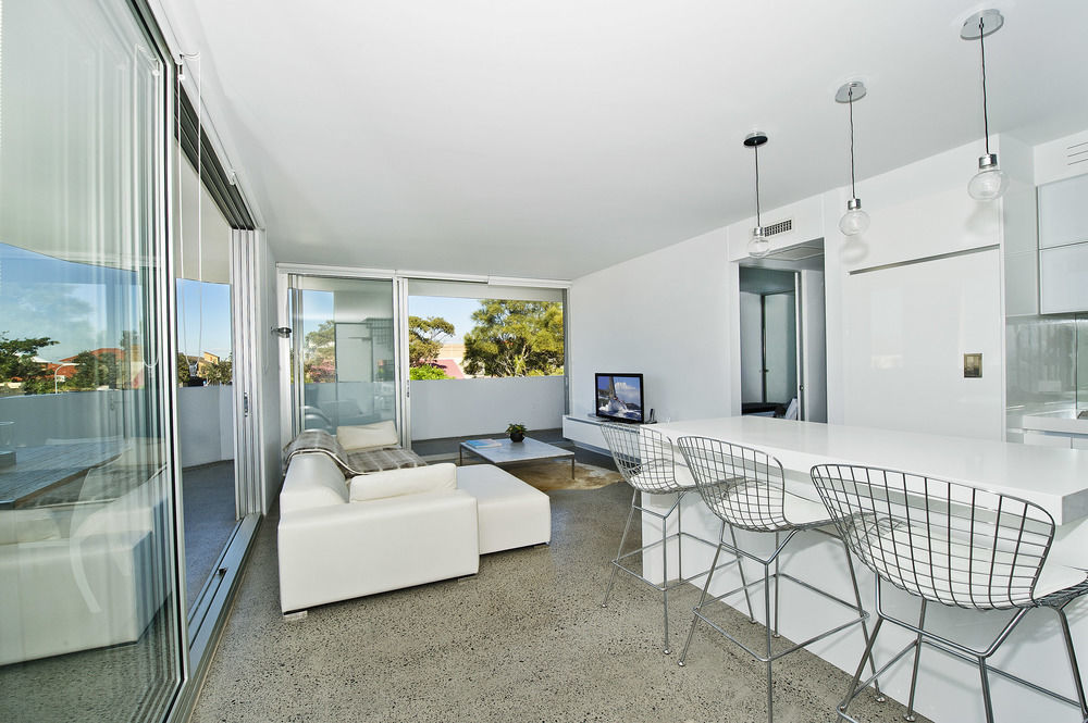 Bondi Beach Apartments 4*