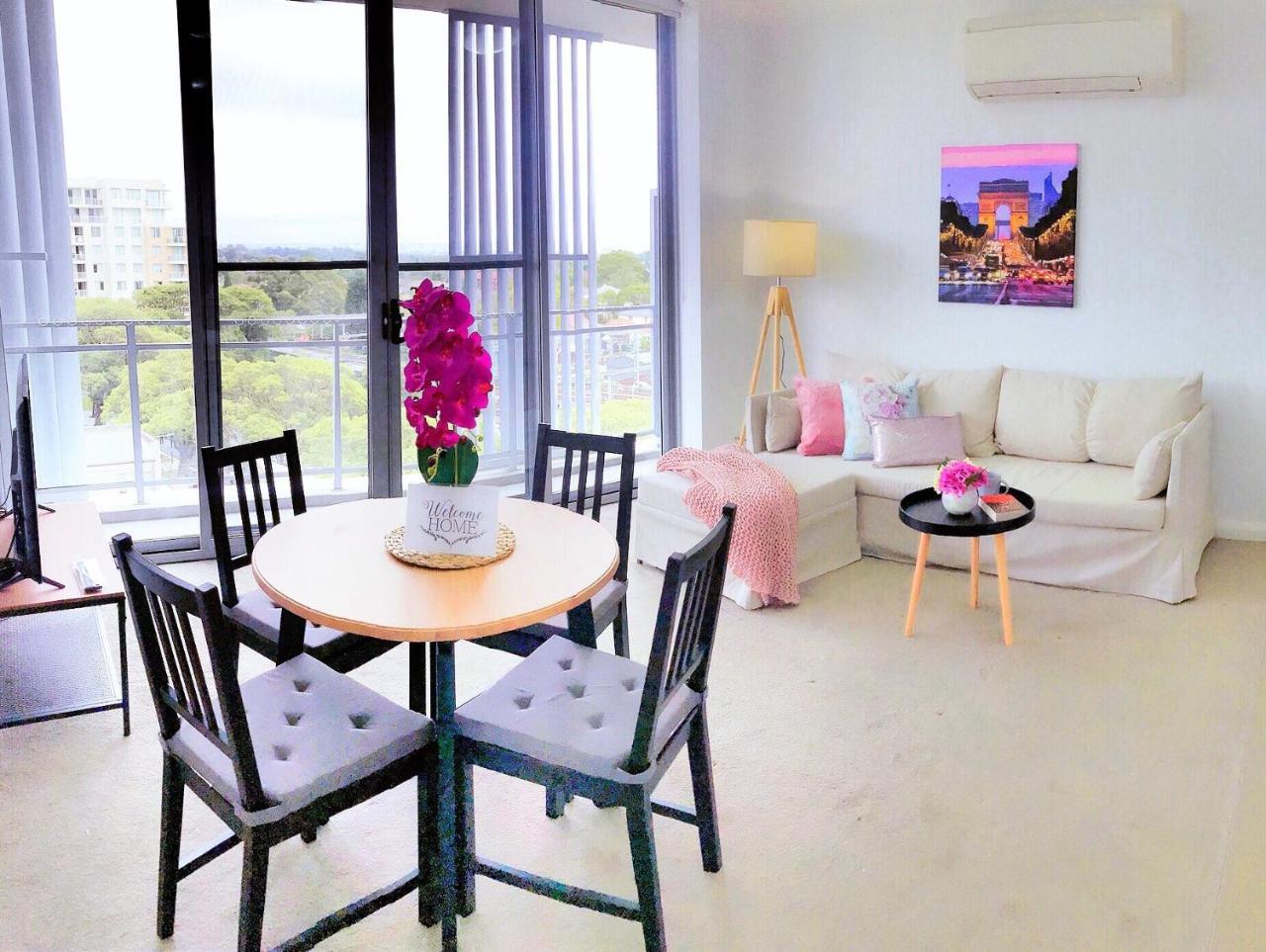 Ashfield Modern *