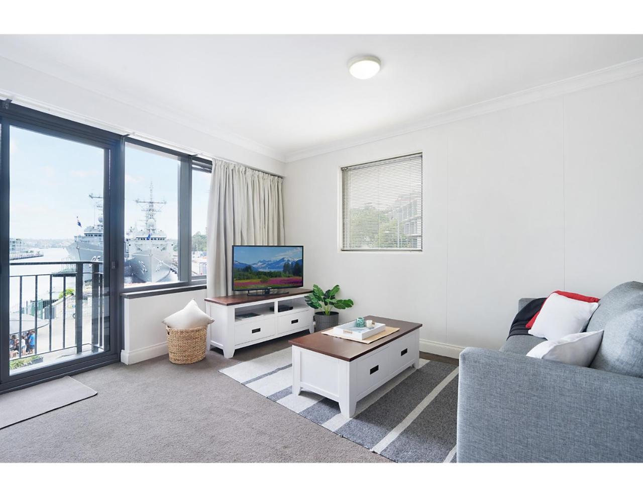 King Size Studio With Water View, Walk To The *