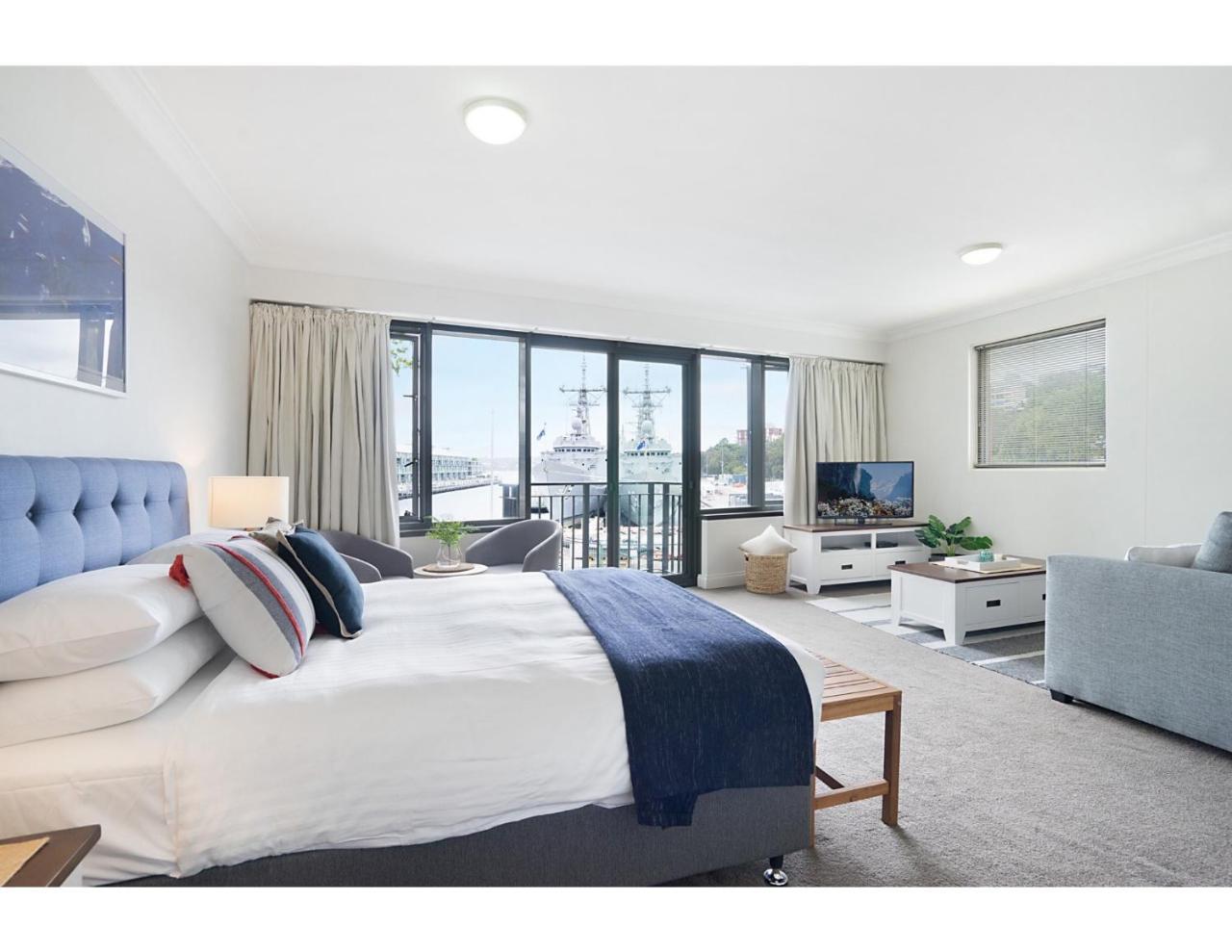 Apartment King Size Studio With Water View, Walk To The *