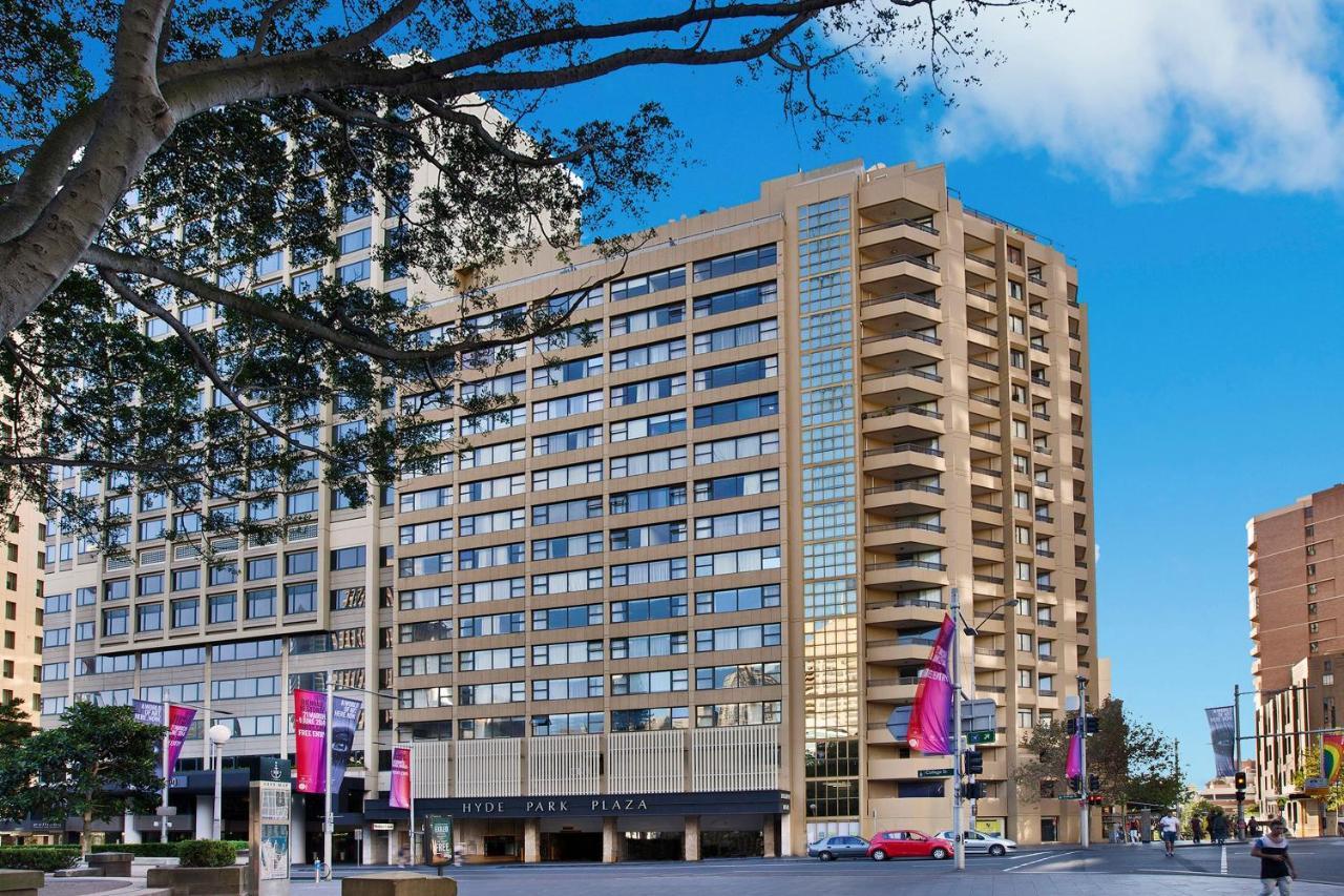 With Balcony At College St Apartment Sydney