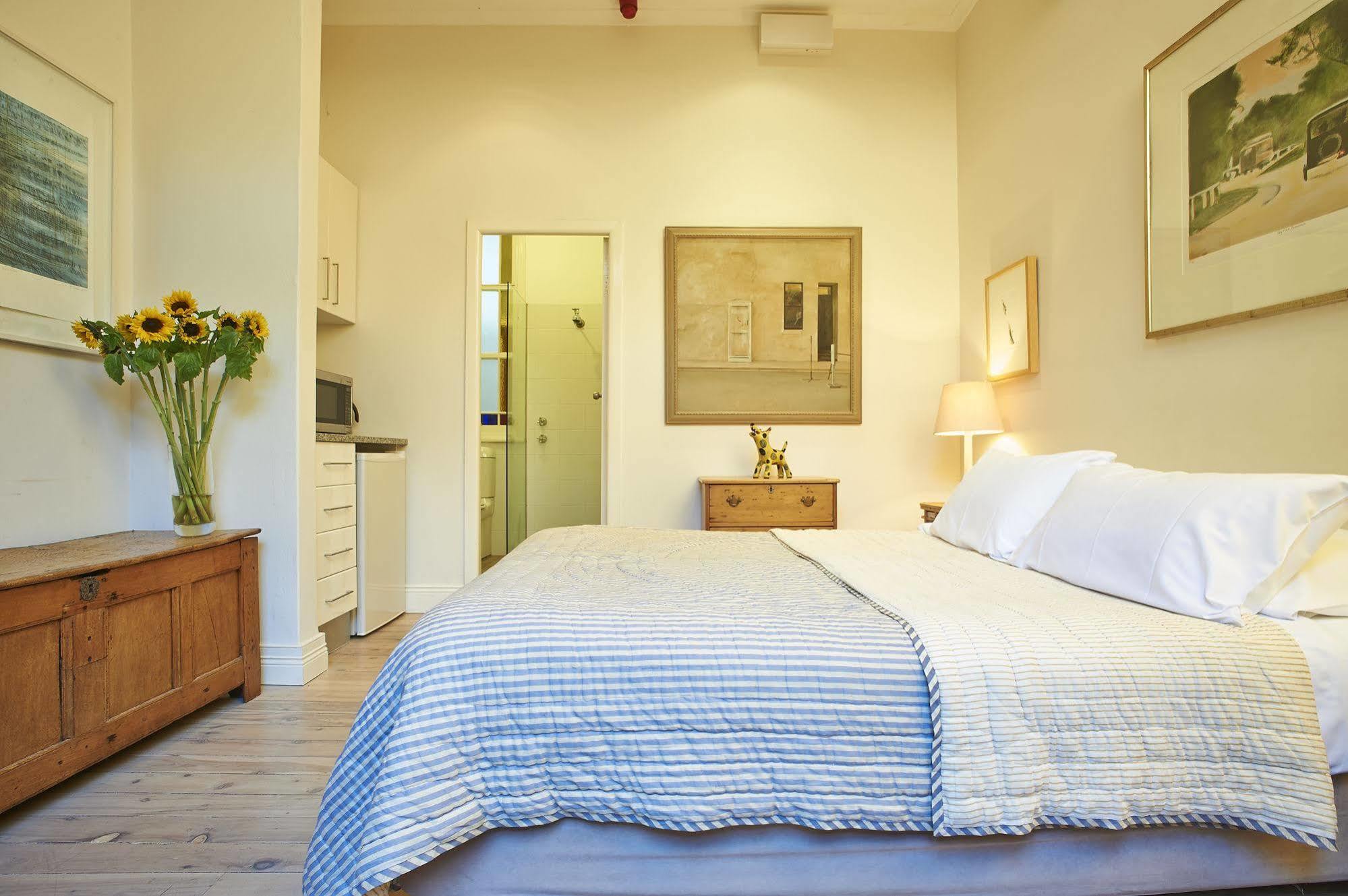 Bondi House Bed & Breakfast 3*
