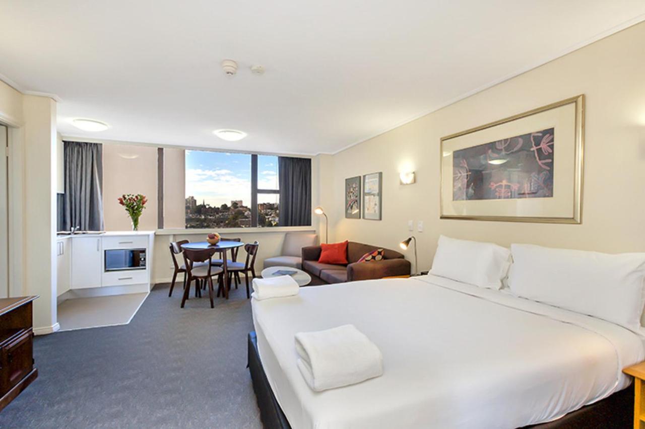 Cosmopolitan At College St Sydney