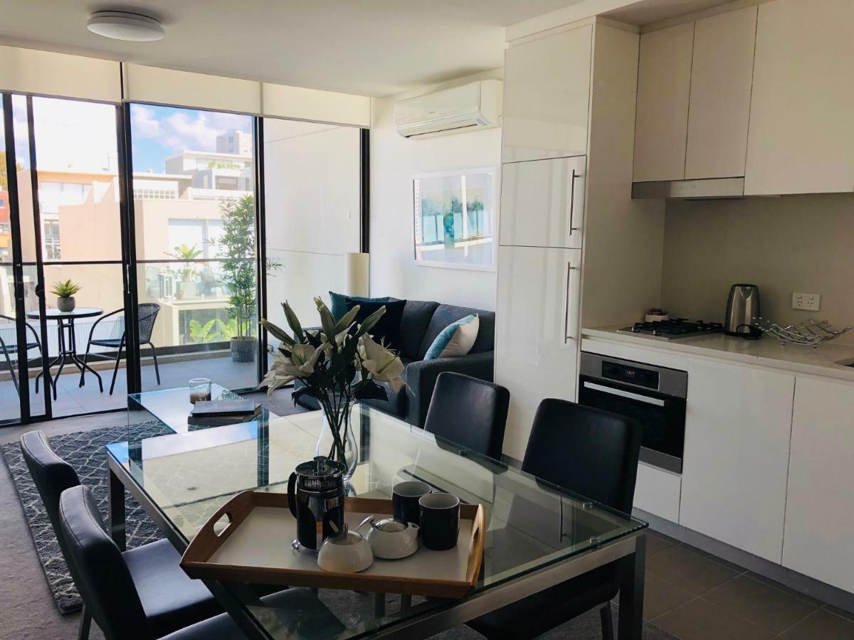 Wyndel Neutral Bay - The Mint *