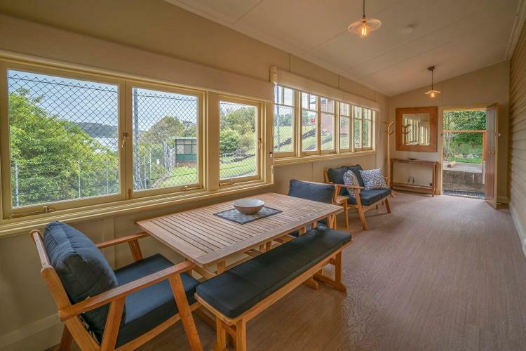 Steele Point Holiday home