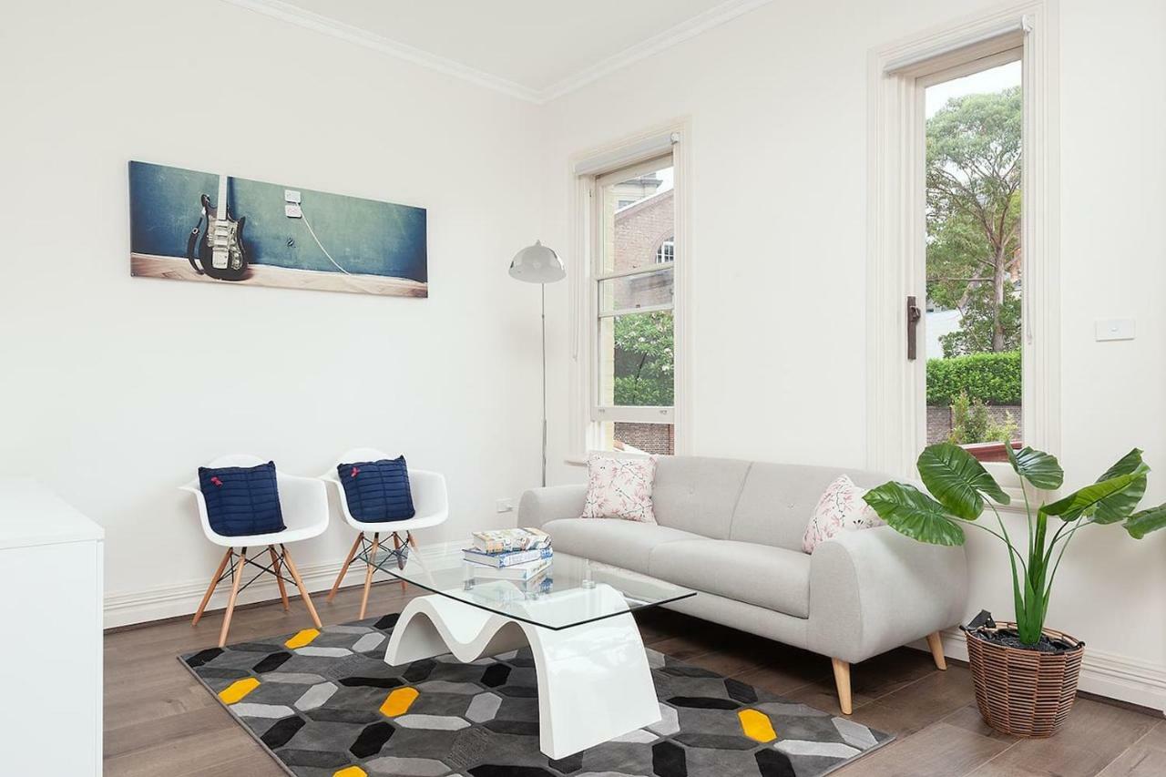 Stunning 5 Sidney