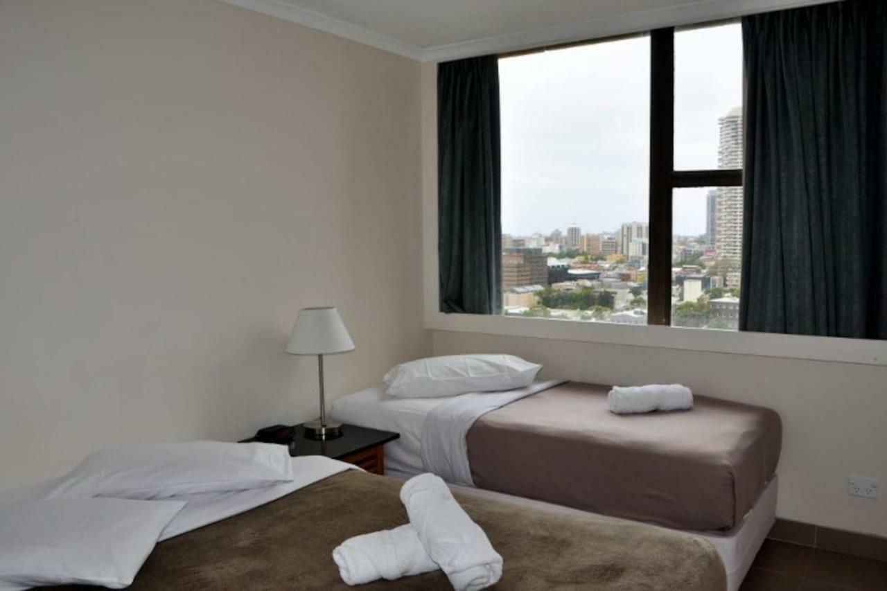Apartamento City Centre - Hyde Park Plaza 3 Bedroom 1 Bathroom