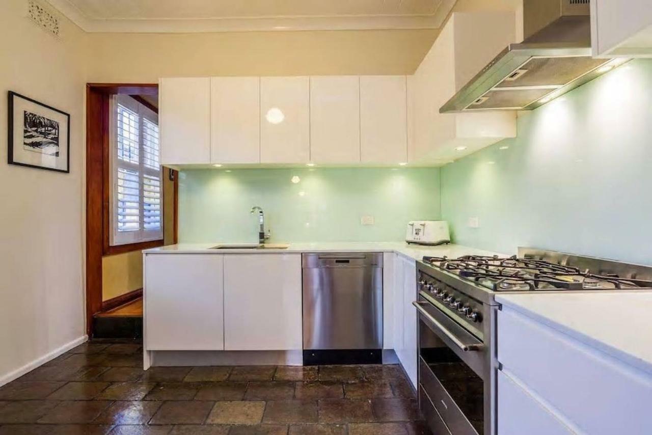 2 Bed Renovated Terrace - Erskinville Holiday home *