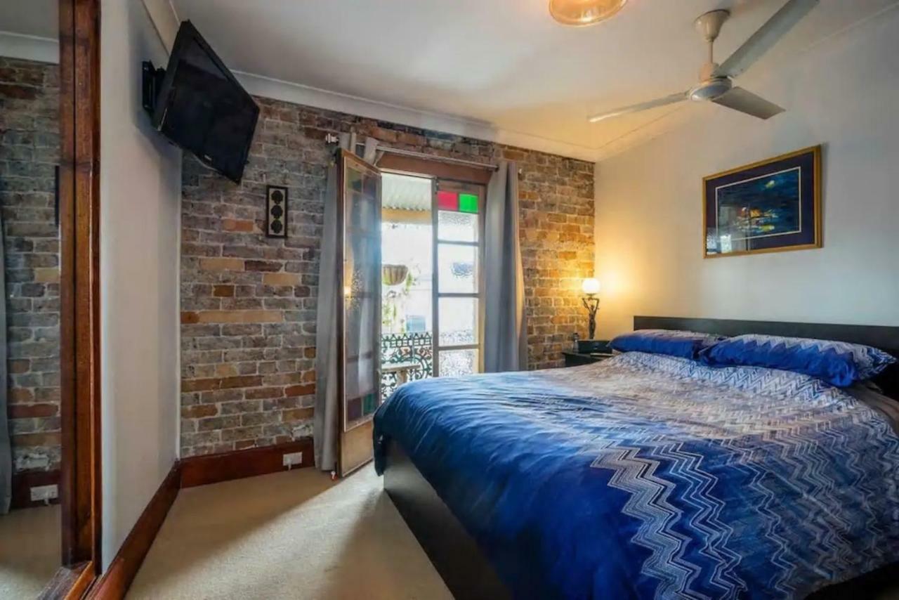 2 Bed Renovated Terrace - Erskinville Holiday home Sydney