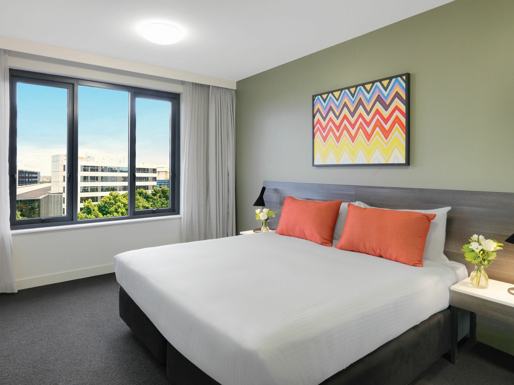 Adina Airport Aparthotel 4*