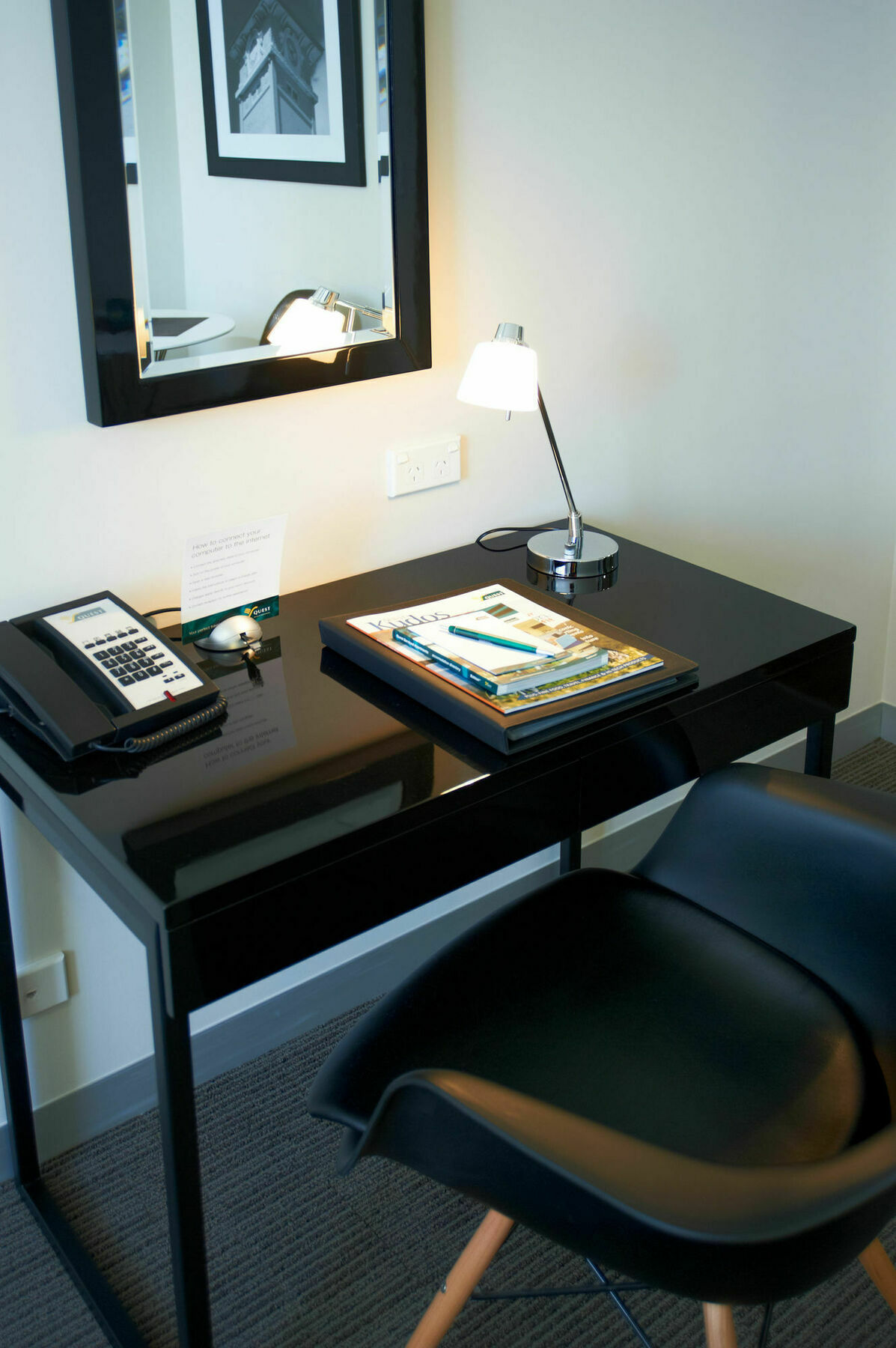 Aparthotel Holiday & Bondi Junction 4*