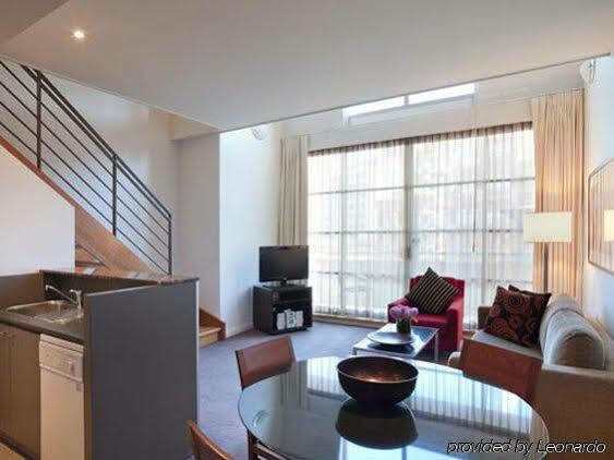 Adina Aparthotel