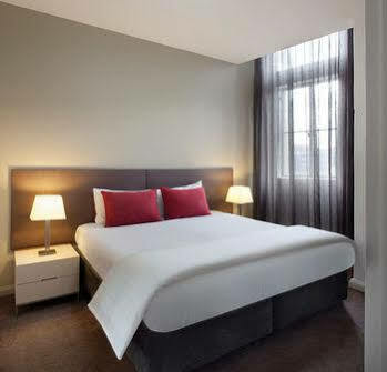 Aparthotel Adina 4*