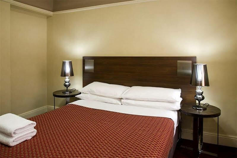 No 9 Springfield 3* Sydney
