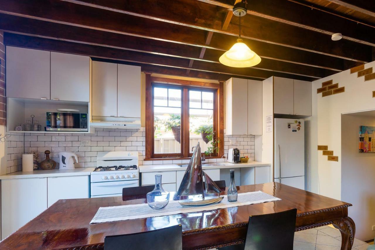 5 Stars & Airport Retreat Sydney