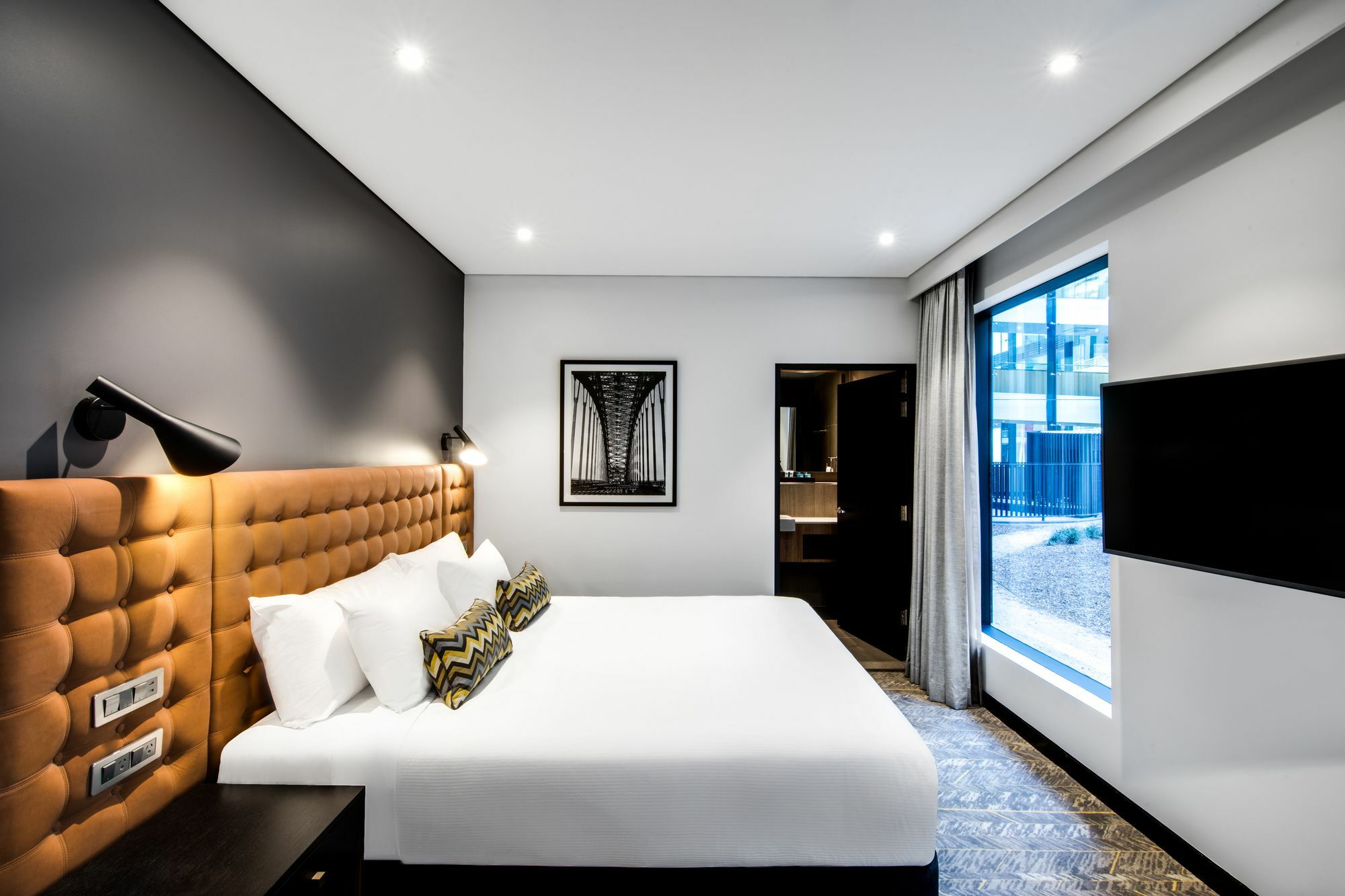 Vibe North 4* Sidney