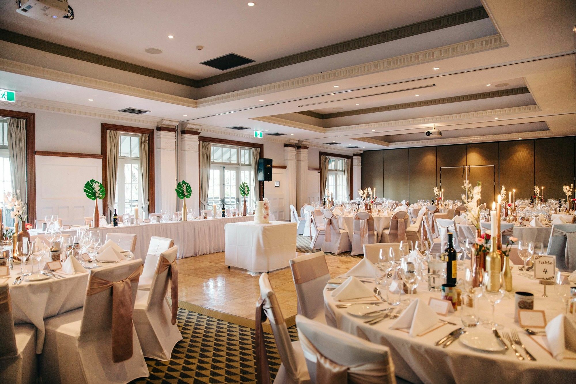 Hotel Coogee Bay 3*