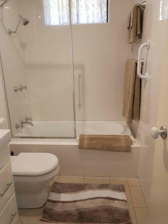 Seadreams, Maroubra Apartment *