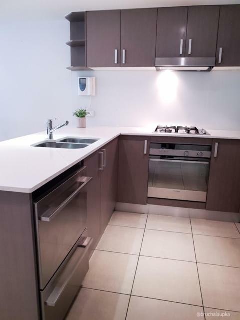 Wentworth Park Apartment *