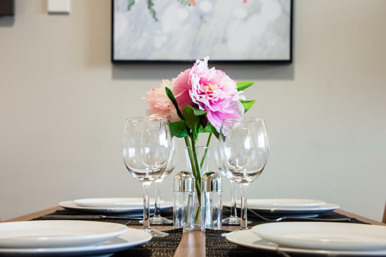 Apartment Hoama Properties At Wentworth Point Sydney