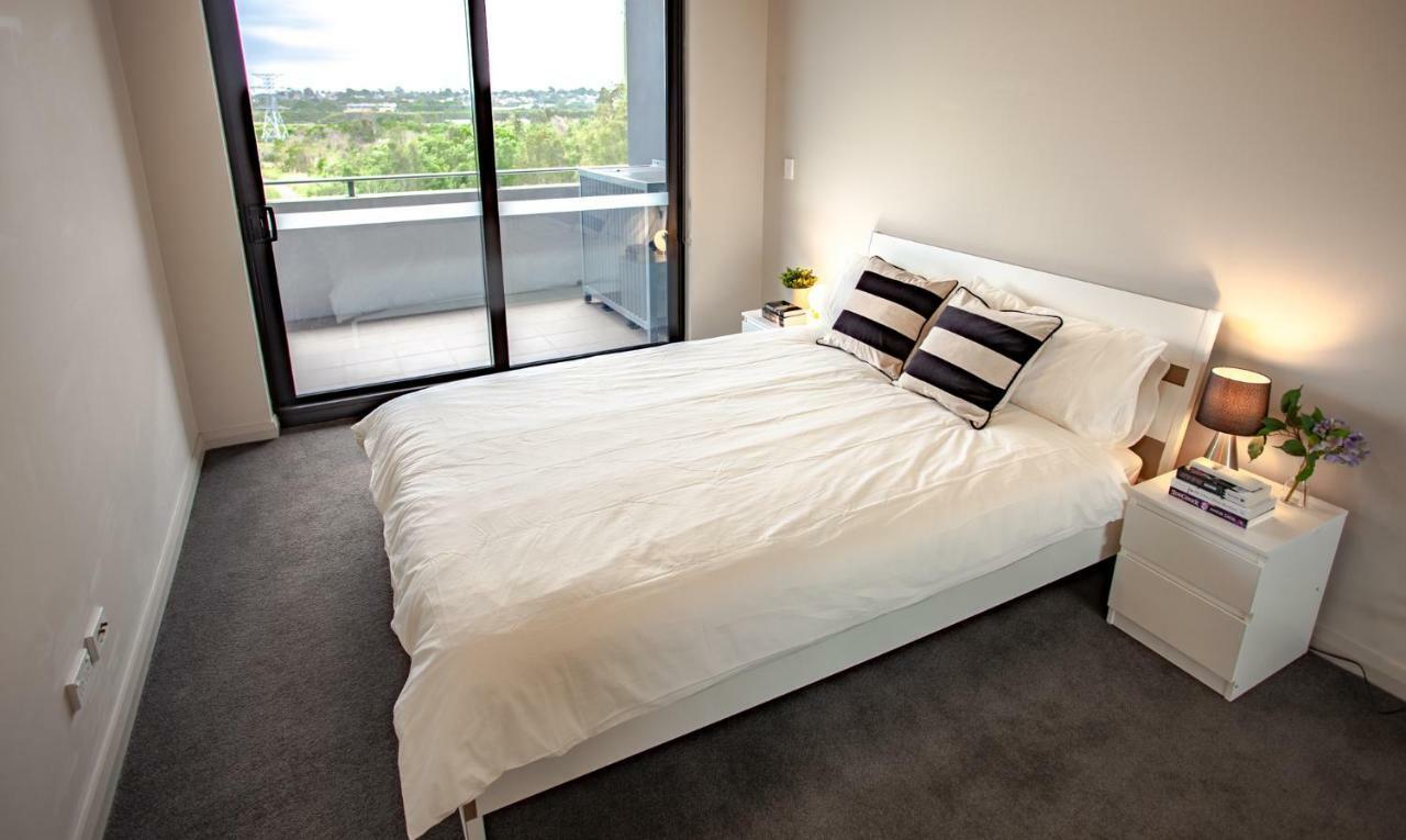 Hoama Properties At Wentworth Point Apartment