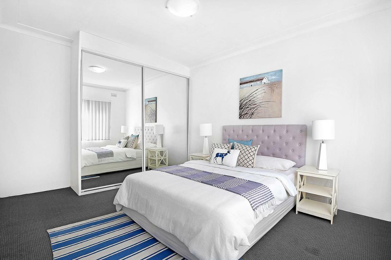 7 South Pacific * Sidney