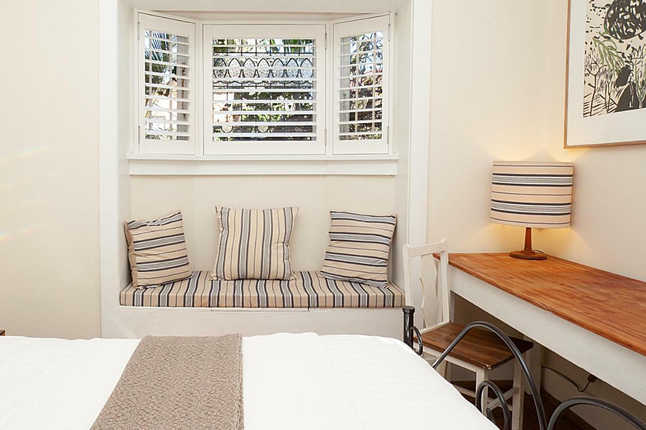 Charming Townhouse Just Steps From The Duplicate Sydney