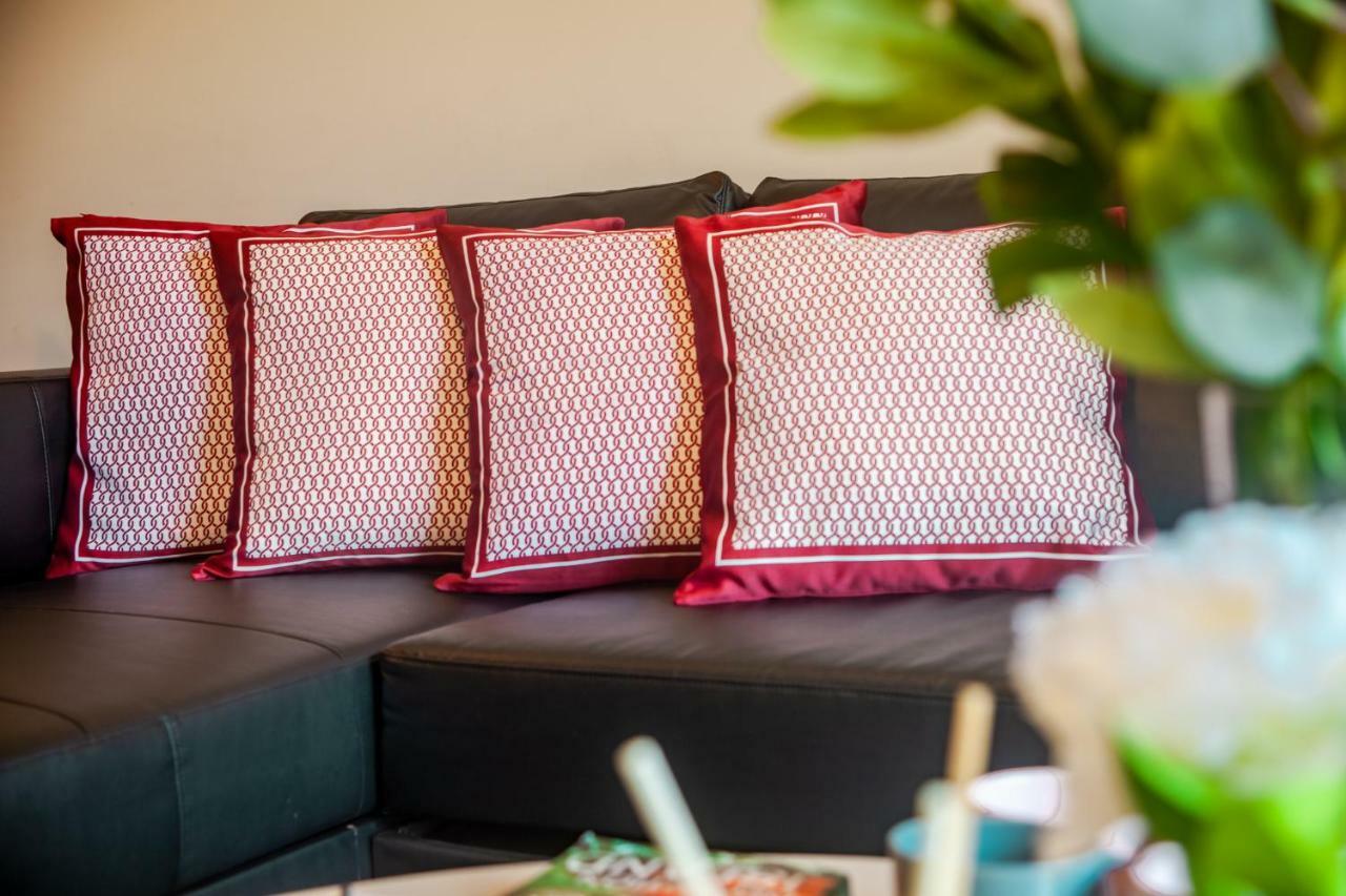 Apartment Hoama Properties At Wentworth Point Sydney