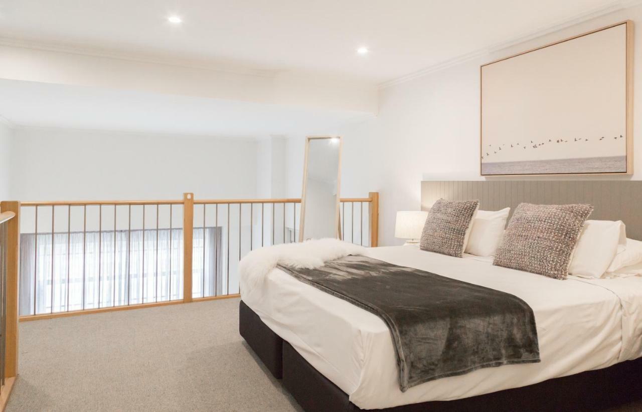 Wentworth Park Apartment
