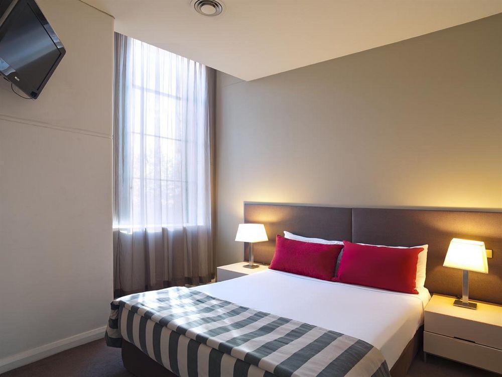 Adina Aparthotel