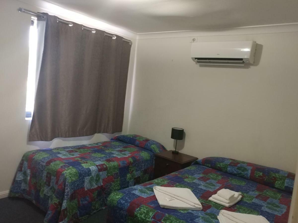 Linwood Motel 3*
