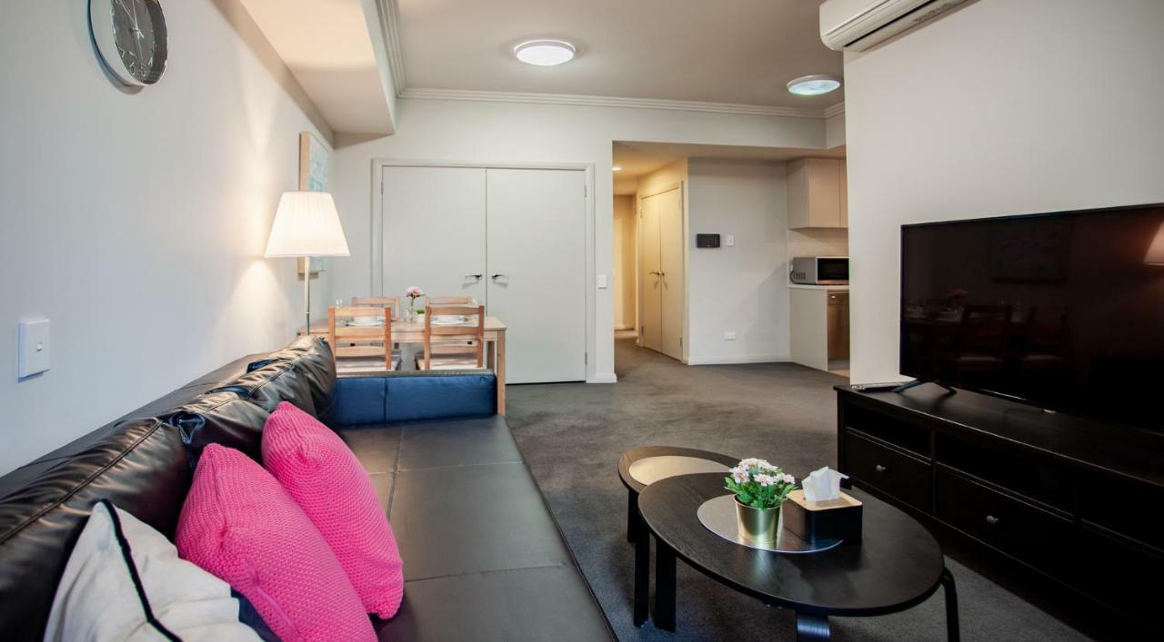 Hoama Properties At Wentworth Point Apartment *