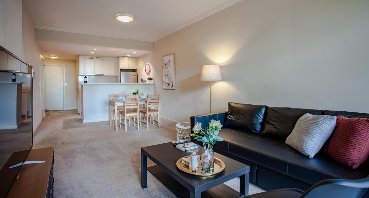 Apartment Hoama Properties At Wentworth Point