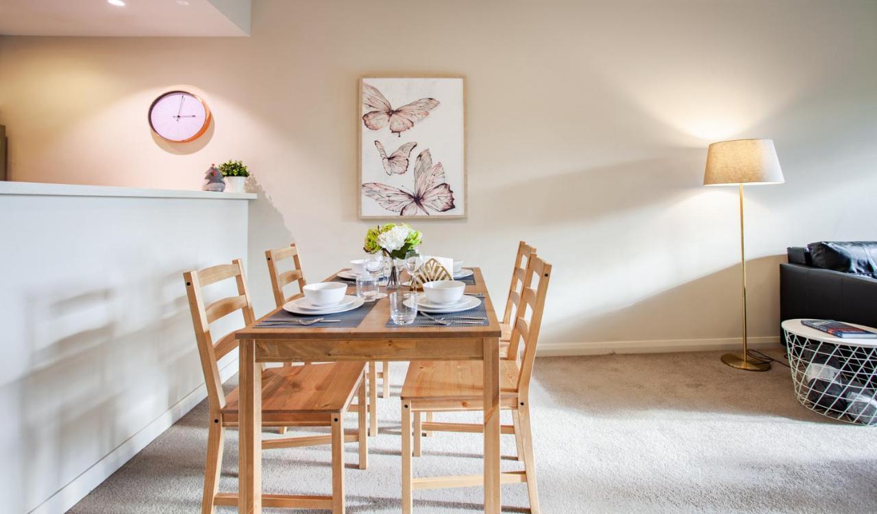 Apartment Hoama Properties At Wentworth Point