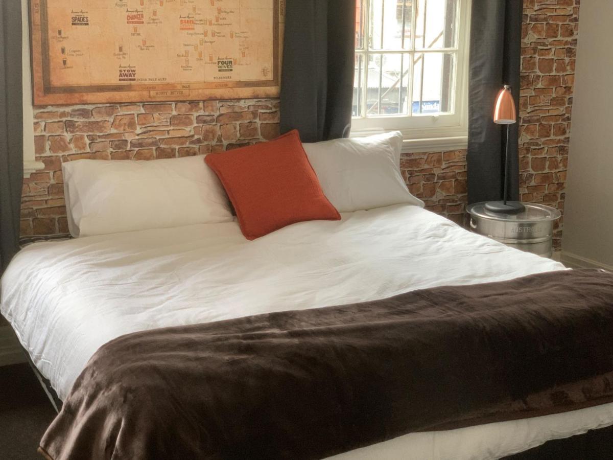 Cat And Fiddle Balmain Hotel 2*