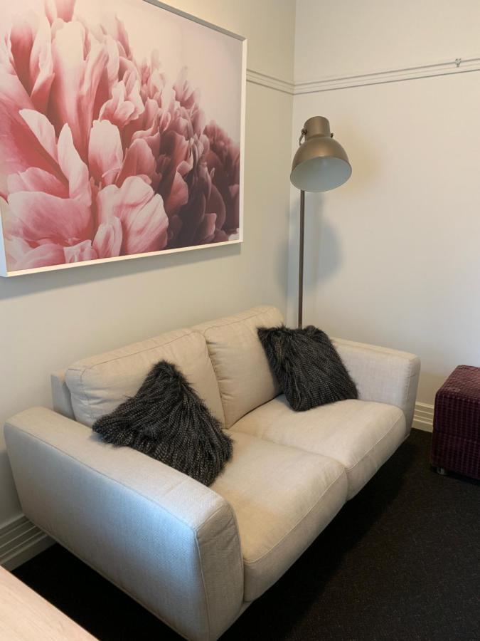 Cat And Fiddle Balmain Hotel Sydney
