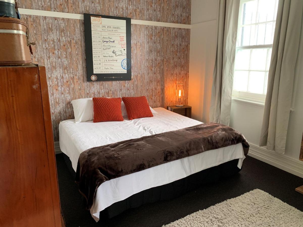 Cat And Fiddle Balmain Hotel Sydney