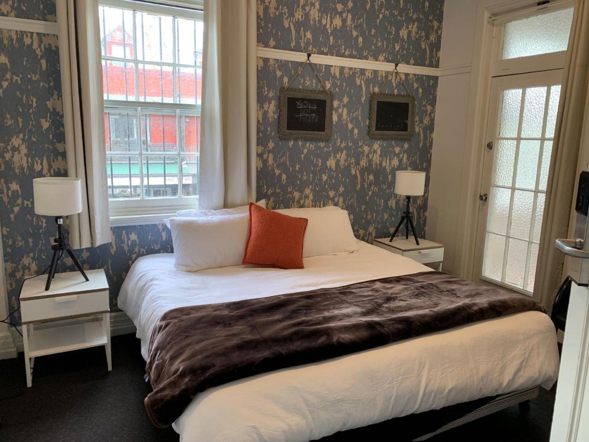Cat And Fiddle Balmain Hotel Sydney