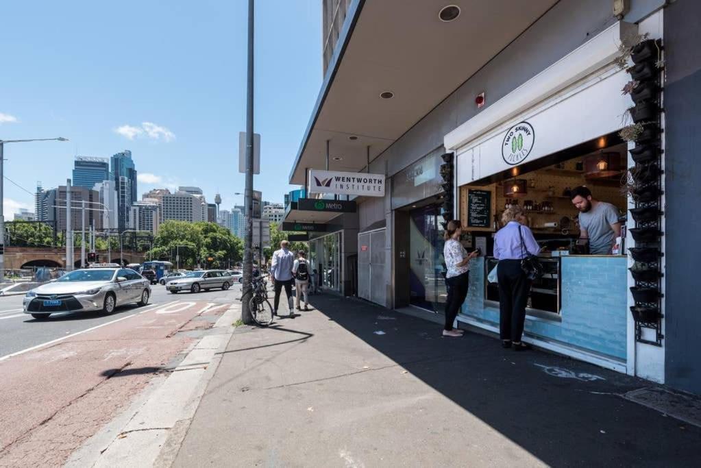 1 Private Double Bed In Cbd Near Train Uts Darlinghar&icc&c Hinatown Guest house Sydney