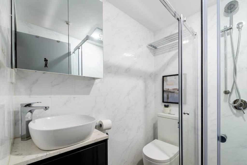 Guest house 1 Private Double Bed In Cbd Near Train Uts Darlinghar&icc&c Hinatown Sydney