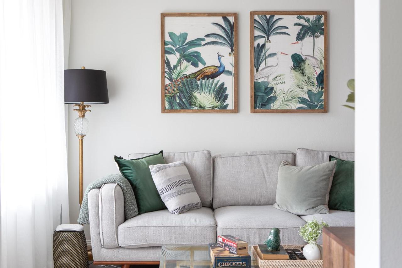 Sunny In Quiet And Neighbourhood Apartment Sydney