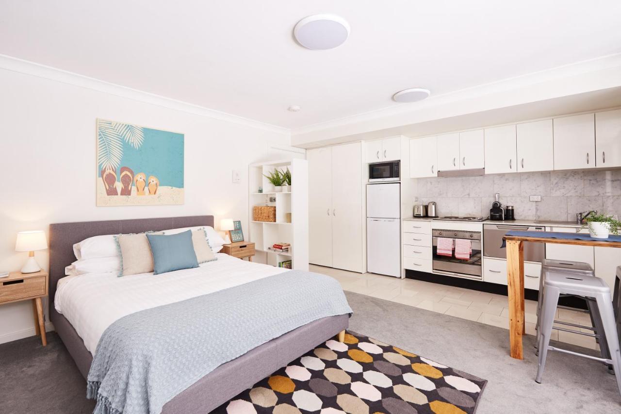 Stylish Manly Studio With Bbq Terrace And Parking