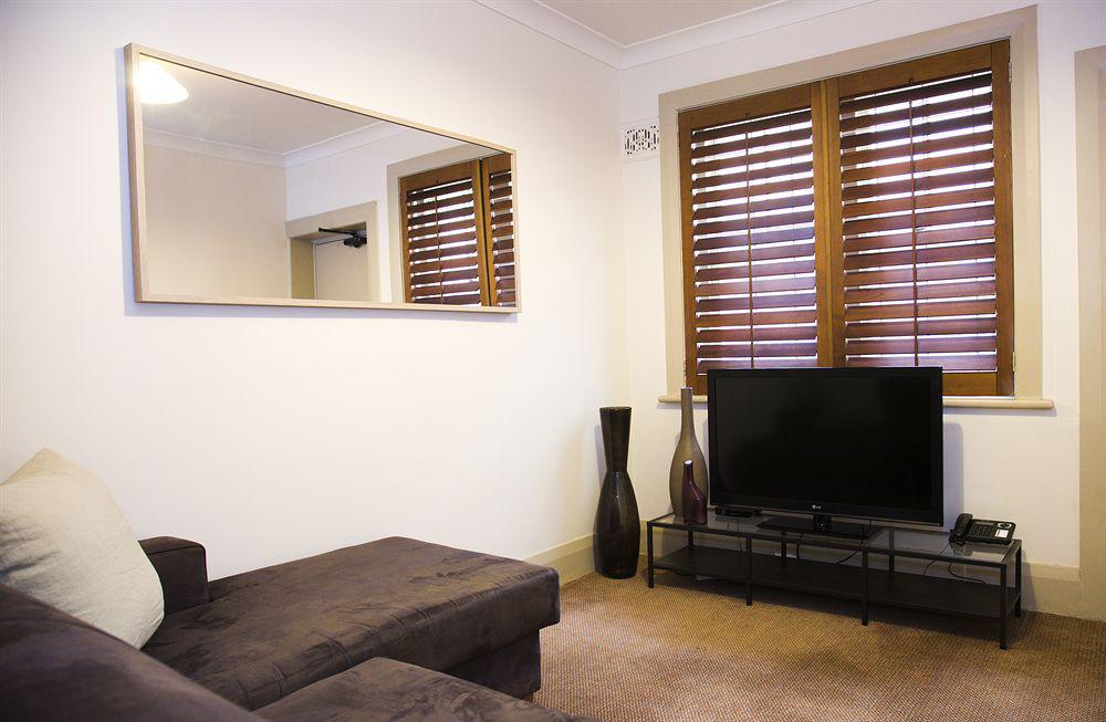 No 9 Springfield 3*