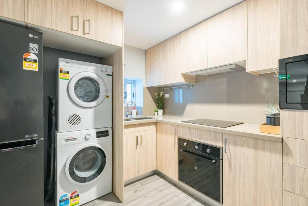 Elegant Double Ensuite - Ac - 1min To - Closely Located To Almost Must Seen Spots Guest house *