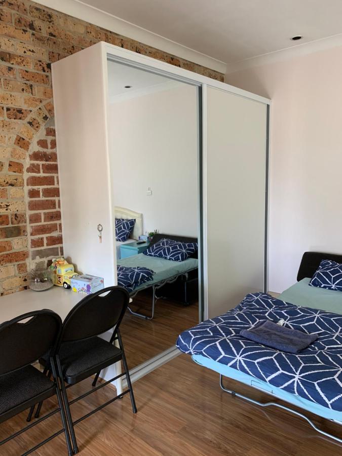 Guest House *