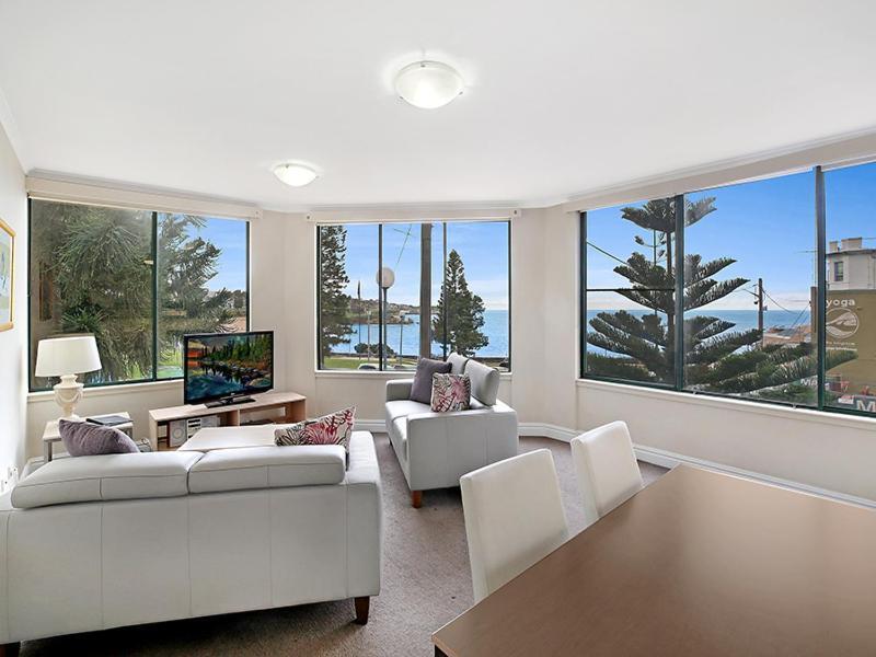 Aea The Coogee View * Sydney