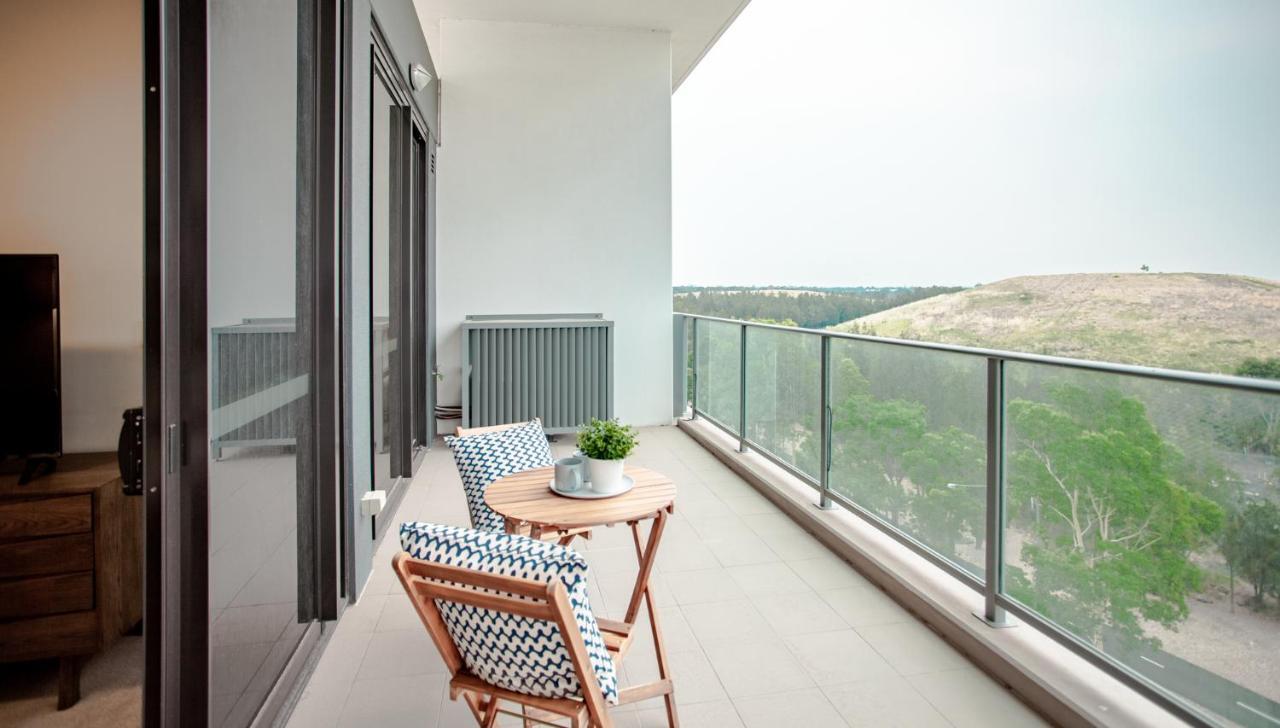 Apartment Hoama Properties At Wentworth Point *