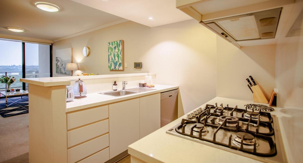 Hoama Properties At Wentworth Point Apartment *